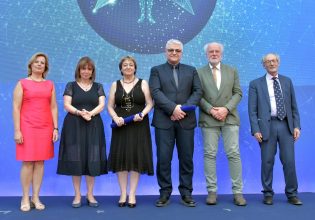 Απονεμήθηκαν τα φετινά Αριστεία Μποδοσάκη – Ποιοι είναι οι Ν.Ταβερναράκης και Χ.Κουβελιώτου