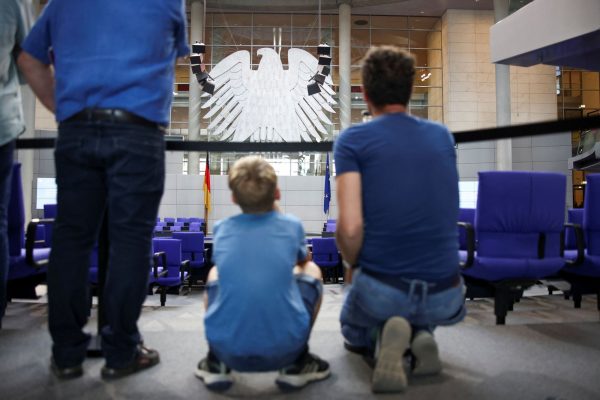 Γερμανία: Η δημοσιονομική αντιπαράθεση σπρώχνει τον κυβερνητικό συνασπισμό στο χείλος του γκρεμού