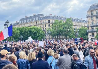 Γαλλία: Σε σοκ η χώρα μετά τον ομαδικό βιασμό 12χρονης από 13χρονους που την φώναζαν «βρωμοεβραία»