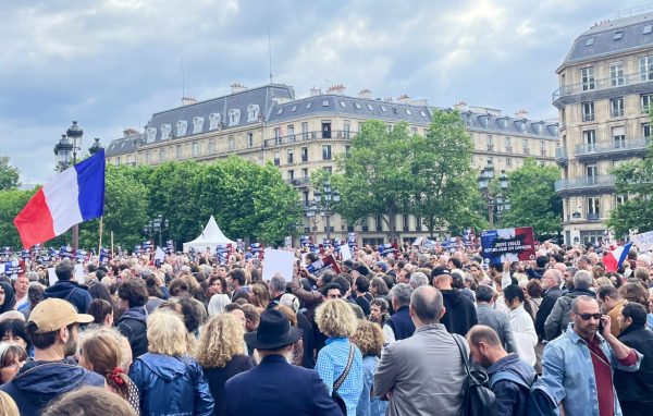 Γαλλία: Σε σοκ η χώρα μετά τον ομαδικό βιασμό 12χρονης από 13χρονους που την φώναζαν «βρωμοεβραία»
