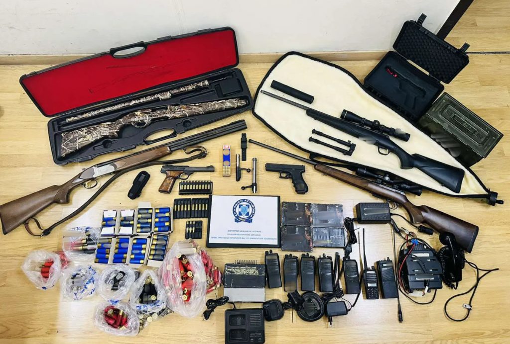 Κερατσίνι: Συνελήφθη Σουηδός για παράνομο οπλισμό – Απειλούσε online πολιτικούς της χώρας του