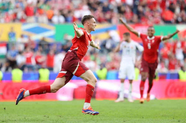 Ουγγαρία – Ελβετία 1-3: Τριάρα και βήμα πρόκρισης (vids)