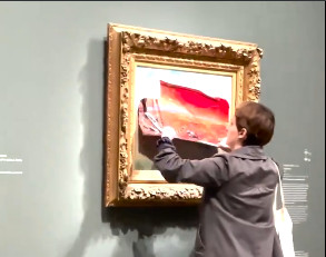 Ακτιβίστρια κάλυψε πίνακα του Μονέ στο Μουσείο Ορσέ με αφίσα