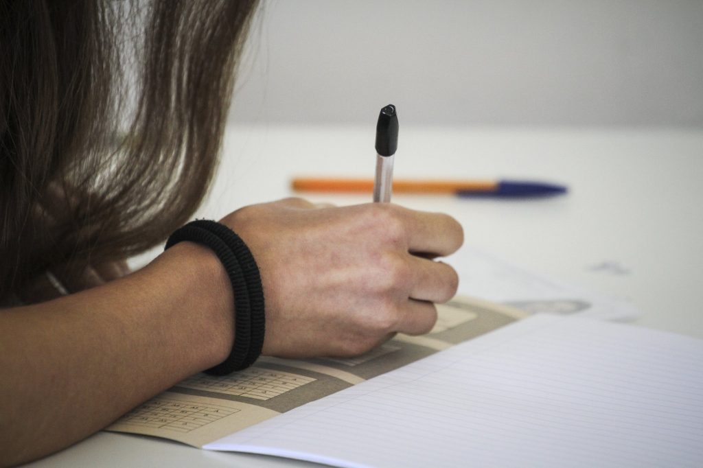 Πανελλαδικές 2024: Αυτά είναι τα θέματα της Άλγεβρας που έπεσαν στα ΕΠΑΛ και οι λύσεις τους