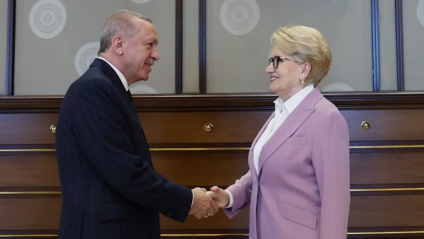 Ερντογάν: Η ανανεωμένη Ακσενέρ τον συνάντησε – Επτασφράγιστο μυστικό τι ειπώθηκε