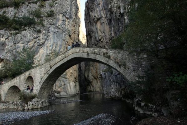 Αντικείμενο μελέτης θα αποτελέσουν 13 Γεφύρια του Δήμου Πωγωνίου