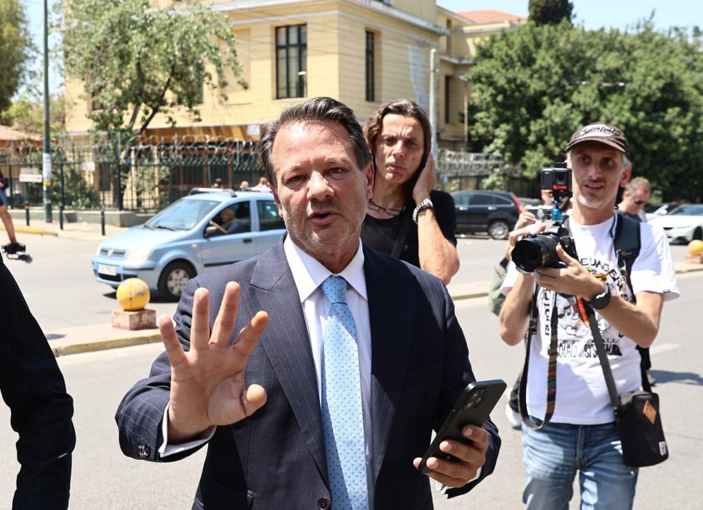 Τι λέει η κυβέρνηση για την υπόθεση ξυλοδαρμού από τον δικηγόρο Λύτρα