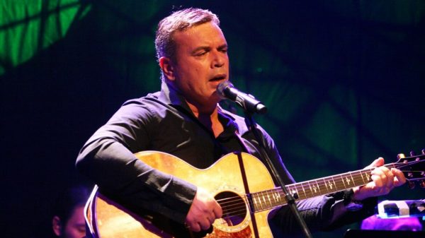 Μανώλης Λιδάκης: Ακυρώνει τις καλοκαιρινές συναυλίες του – Τα δύο χειρουργεία