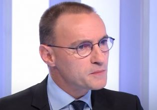 Γαλλία: Από πληροφοριοδότης… ιππότης – Ο άνθρωπος που αποκάλυψε το σκάνδαλο φοροδιαφυγής της UBS