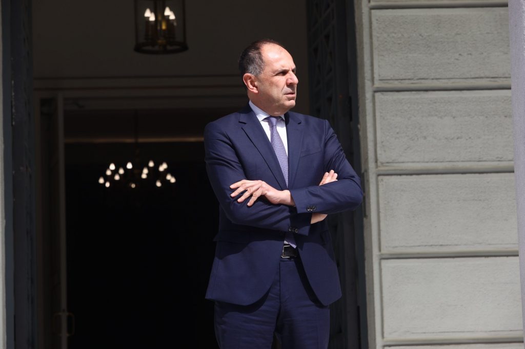 Επικοινωνία Γεραπετρίτη με τον Παλαιστίνιο πρωθυπουργό – «Συζήτησαν πρωτοβουλίες για ειρήνευση», λέει το ΥΠΕΞ