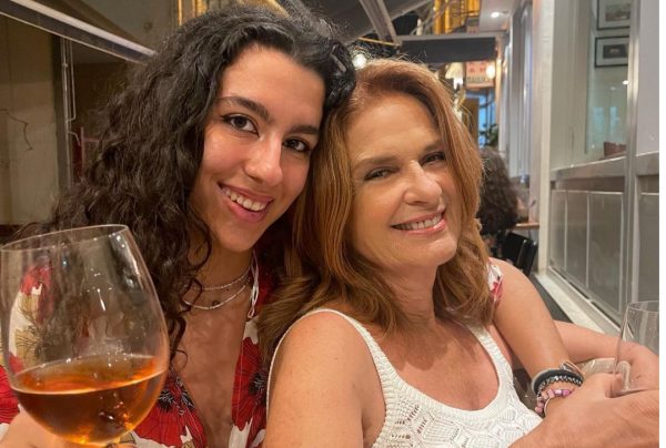 Πέγκυ Σταθακοπούλου: Γιόρτασε τα γενέθλια της – Πόσα κεράκια έσβησε