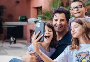 Σάκης Ρουβάς: Φωτογραφίες με τα 4 παιδιά του, με αφορμή τη γιορτή του πατέρα