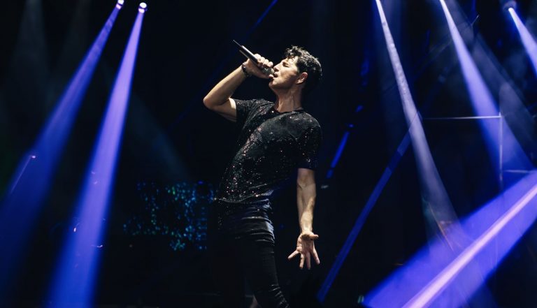 O κορυφαίος Έλληνας σταρ Σάκης Ρουβάς στο Θέατρο Άλσος