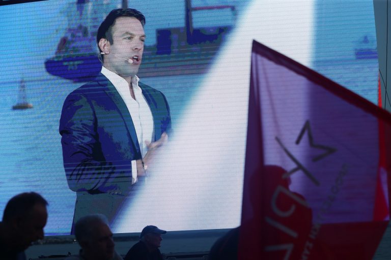 Στα χαρακώματα κυβέρνηση – ΣΥΡΙΖΑ για το πόθεν έσχες Κασσελάκη