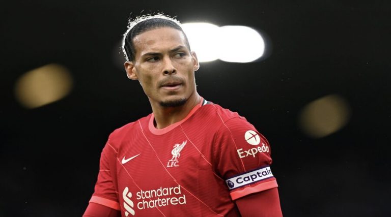 Η Λίβερπουλ απέρριψε πρόταση 100 εκατ. ευρώ από την Αλ Νασρ για τον Φαν Ντάικ