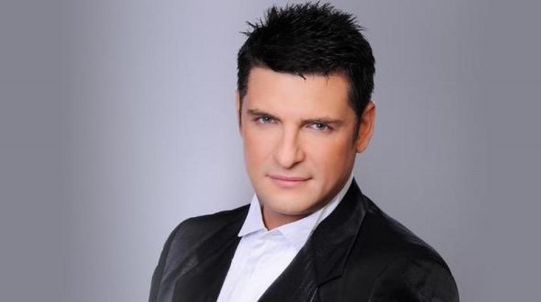 Χρίστος Αντωνιάδης: «Λαμβάνω μηνύματα θαυμασμού από το αντρικό φύλο»