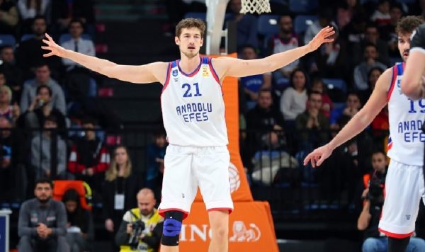 Τέλος ο Τιμπόρ Πλάις από την Εφές (vid)