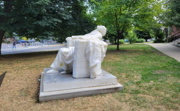 Ουάσινγκτον: Ο καύσωνας «αποκεφάλισε» το κέρινο ομοίωμα του Λίνκολν