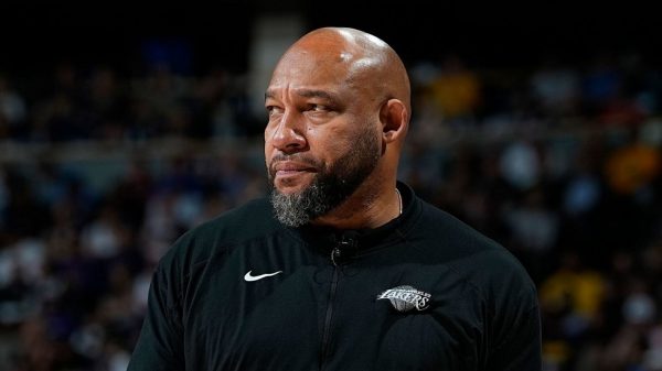 Επιστρέφει στους Μπακς ο πρώην προπονητής των Λέικερς (pic)