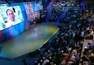 Ινστιτούτο Αλέξη Τσίπρα: Βαθιά ανήσυχος για την άνοδο της ακροδεξιάς ο Φρανσουά Ολάντ