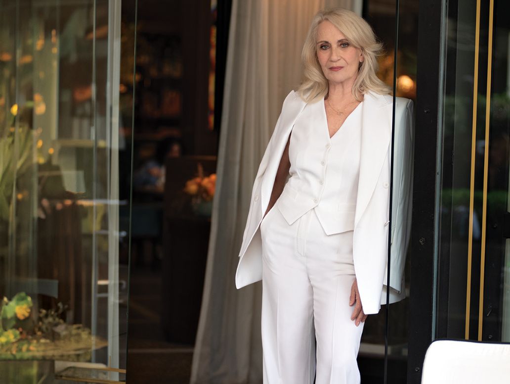 Θέμις Μπαζάκα: 10 μαθήματα ζωής από μια γυναίκα ελεύθερη