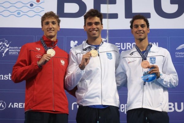 Πρωταθλητής Ευρώπης στα 50μ. ύπτιο ο Χρήστου, τρίτος ο Μακρυγιάννης (vids)