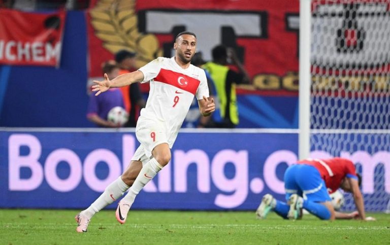 Τσεχία – Τουρκία 1-2: Με… φόρα στους «16» (vids)