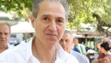 Ματίνα Παγώνη: «Ο Δημήτρης Κόκοτας αυτή τη στιγμή δεν μπορεί να βγει από το νοσοκομείο»