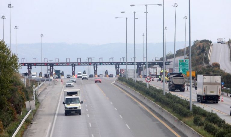 Σοβαρό τροχαίο με απεγκλωβισμούς στην Εγνατία Οδό – Τρεις τραυματίες