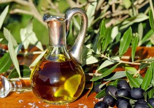 Ελαιόλαδο: Κινδυνεύει να γίνει είδος πολυτελείας; – Το πρόβλημα είναι στην παραγωγή