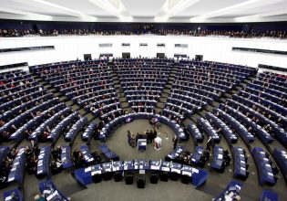 Ευρωβουλευτές: Ο μισθός και τα επιδόματα που λαμβάνουν