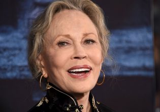 «Faye»: Το ντοκιμαντέρ για την εμβληματική ηθοποιό Φέι Ντάναγουεϊ