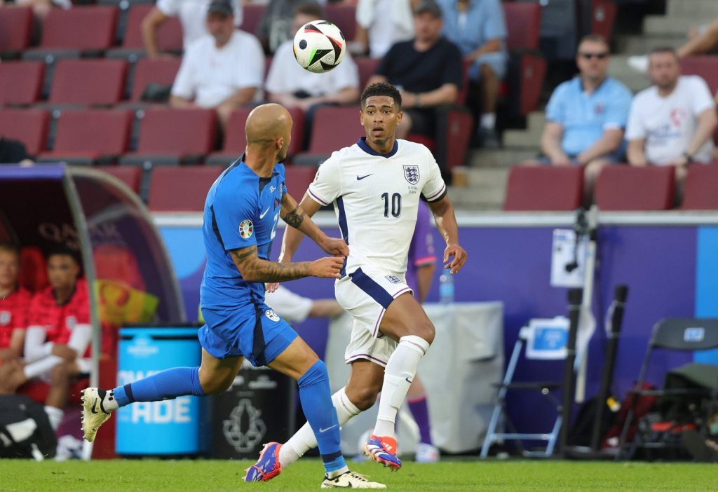 Euro: Ποδόσφαιρο με το… στανιό και το σχοινί που θα σπάσει