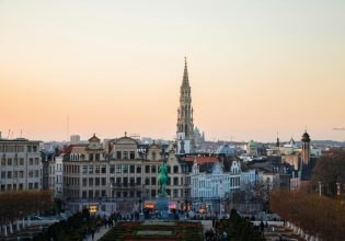 Βέλγιο: Τριπλές κάλπες την Κυριακή – Θα κρίνουν οι αναποφάσιστοι τα αποτελέσματα;