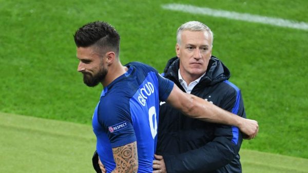 Κριτική από τον Ντεσάν στον Ζιρού: «Δεν είναι αφοσιωμένος στην ομάδα»