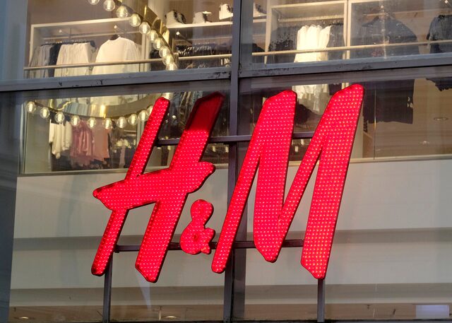 H&M: Σαρωτικός έλεγχος από την ΑΑΔΕ στα βιβλία της εταιρείας