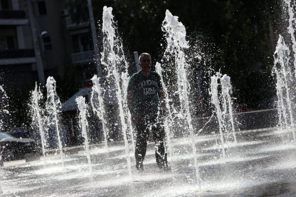 Καιρός: Έρχεται καύσωνας αγνώστου διάρκειας από Αλγερία, Τυνησία και Λιβύη – Θα «χτυπήσουν» ακόμα και 44ρια