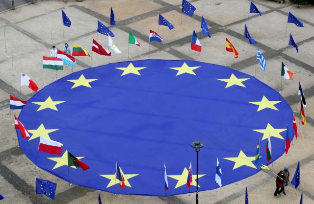 Eurobarometer: Most Europeans Want Active EU Role in Crisis