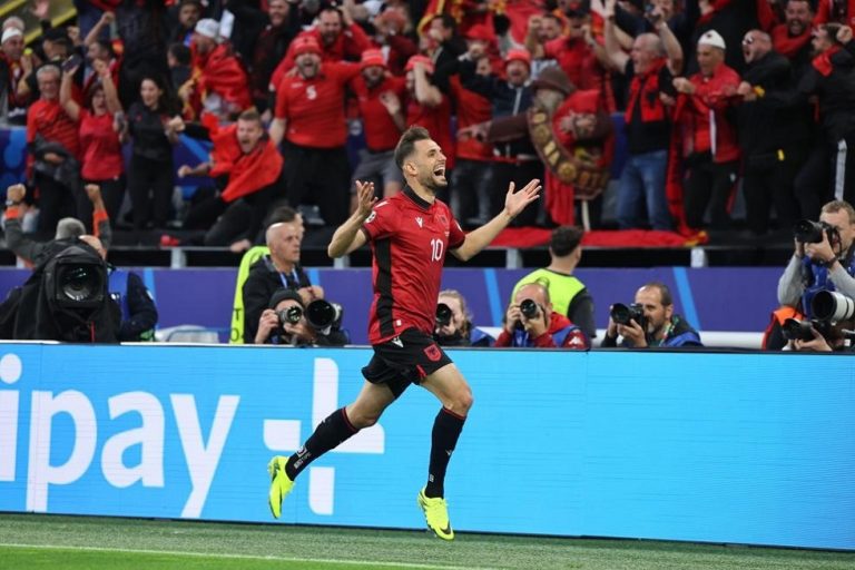 Ο Μπαϊράμι έβαλε το γρηγορότερο γκολ στην ιστορία του Euro (vid)