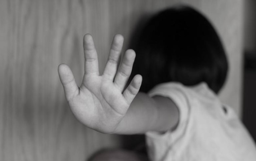 Κρήτη: Συγκλονισμένη η γιαγιά της 3χρονης – «Έχει σημάδια παντού, εξετάζεται και το ενδεχόμενο της ασέλγειας»
