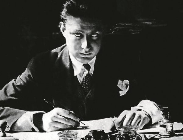 Μ. Καραγάτσης: Κατ’ ευθείαν προς το κέντρο της ζωής