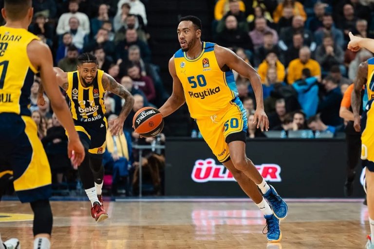 Eπίσημο: Κόλσον τριετίας στην Φενέρμπαχτσε (pic)