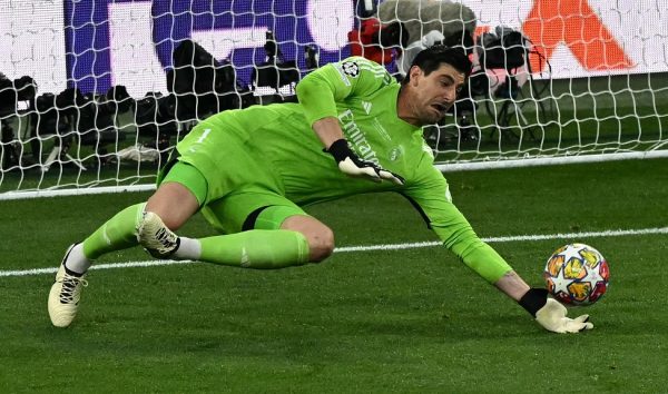 Ο Κουρτουά σταμάτησε Αντεγέμι και Ζάμπιτσερ (vids)