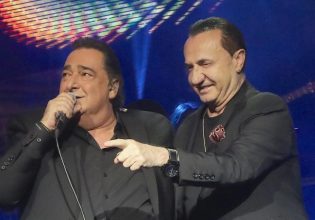 Λευτέρης Πανταζής για Βασίλη Καρρά: «Μου είπε ‘δίνω μάχη, αν τα καταφέρω θα πούμε τραγουδάκι’»