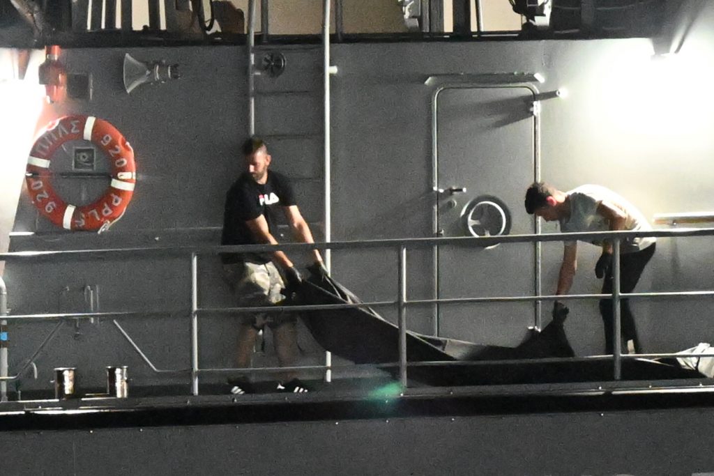 Πύλος: Τα βασανιστικά «γιατί» της τραγωδίας