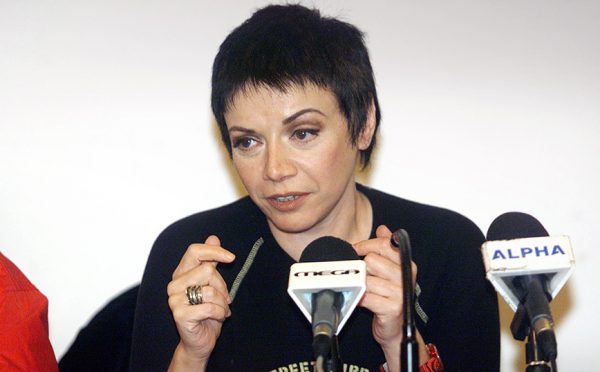 Μαλβίνα Κάραλη: 22 χρόνια από τον θάνατό της – Δύο σπάνιες φωτογραφίες και οι μοναδικές της ατάκες