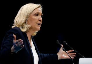 Λεπέν: Στις στενές επαφές της με τον Πούτιν αναφέρεται η γαλλική ιστοσελίδα Mediapart