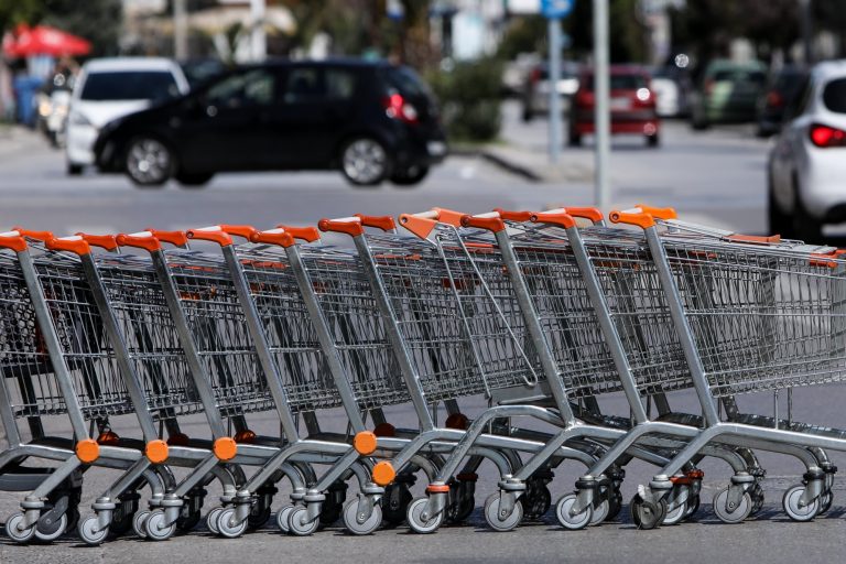 «Βόμβες» Λεχουρίτη για τις ανατιμήσεις – «H κυβέρνηση δεν θέλει να χτυπήσει την ακρίβεια»