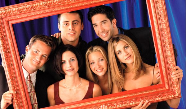 Η Λίζα Κούντροου ξαναβλέπει τα «Φιλαράκια» για τον Μάθιου Πέρι