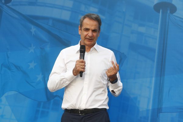 Όλα του Κάμπου δύσκολα για το Μαξίμου – Στη Λάρισα ο Μητσοτάκης με δύο ανοιχτά «μέτωπα»